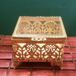 Vintage Ornate Brass Filigree Trinket Footed Jewelry Box 4"x4"x3"